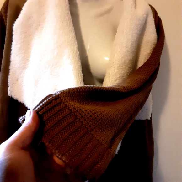 Lola B Waterfall Shearling Cardigan Size Small NWOT - Picture 7 of 14